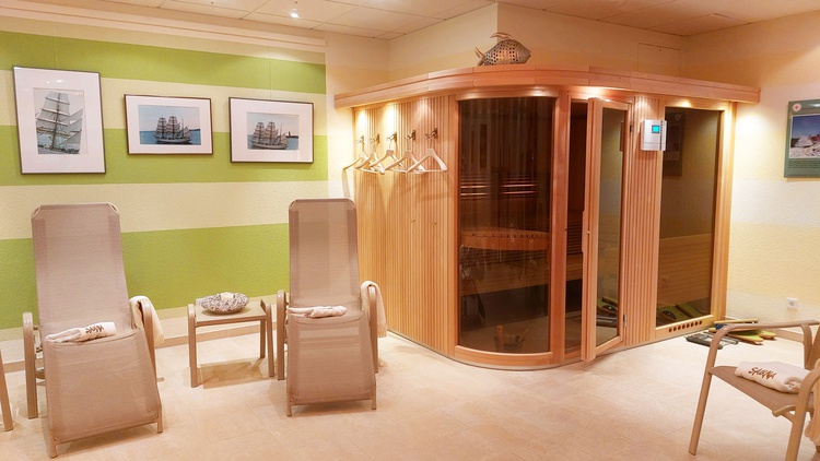 Finnische Sauna mit Ruhebereich