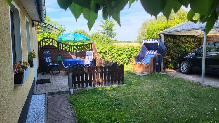 Bungalow - Blick in die Natur