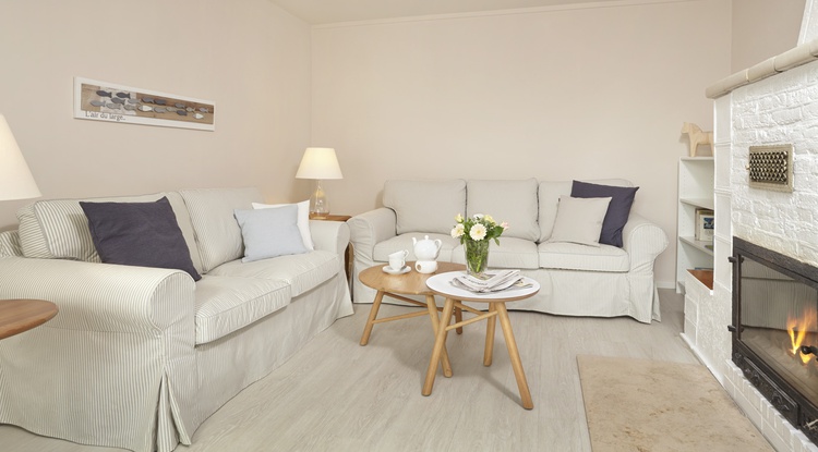 Wohnzimmer mit Kamin