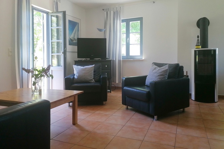 Wohnzimmer mit Kaminofen