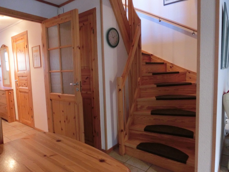 Treppe zum 1. OG