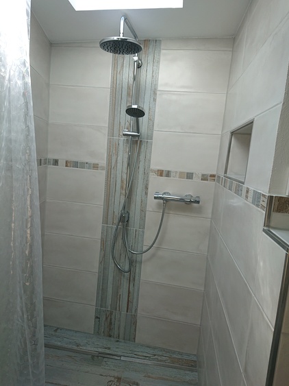 Dusch-Nische im Bad EG