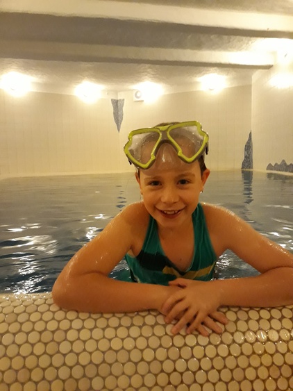 das hauseigene Schwimmbad begeistert Groß und Klein