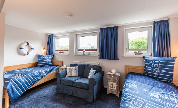 2. Schlafzimmer mit zweitem Fernseher