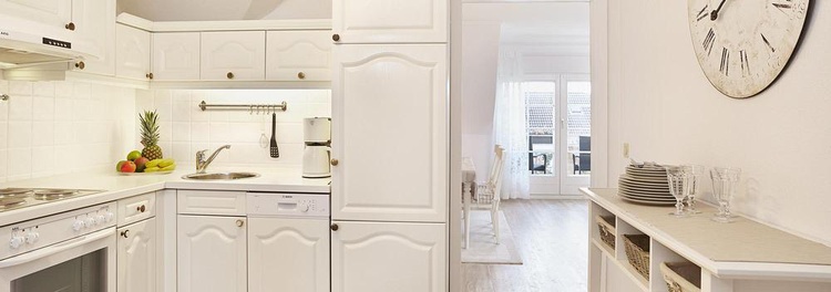 von der Küche, Wohnzimmer, Balkon