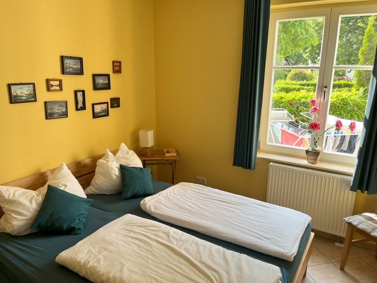 Kleines Schlafzimmer für zwei Personen