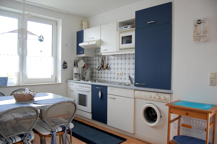 Küche sehr gut ausgestattet, zum Zubereiten von Speisen für die Familie gut geeignet