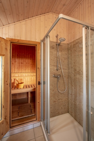 Duschbad mit Sauna - Typ E
