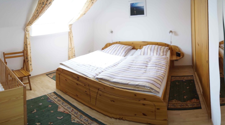 großes Schlafzimmer