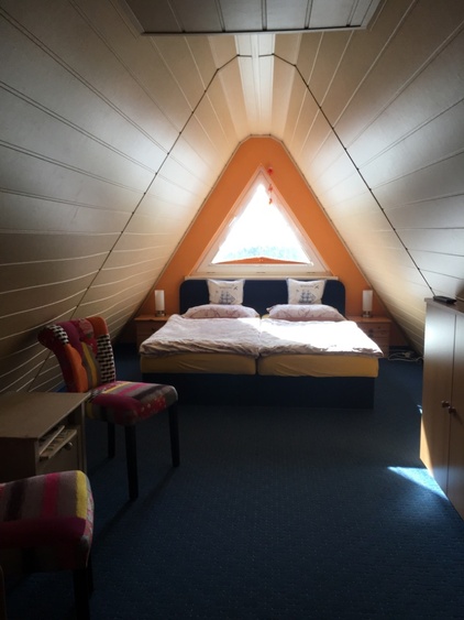 Schlafen im OG / 2 Kinder mgl.