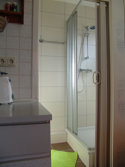 Ein belebendes morgendliches Duschbad sorgt für angenehmes Wohlbefinden.