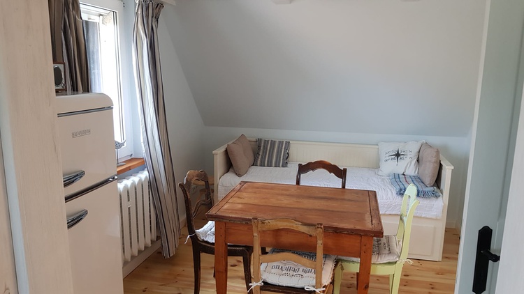 Wohnküche mit Beistellbett
