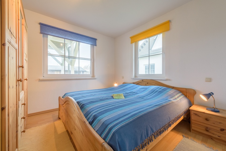 Ein Schlafzimmer unten