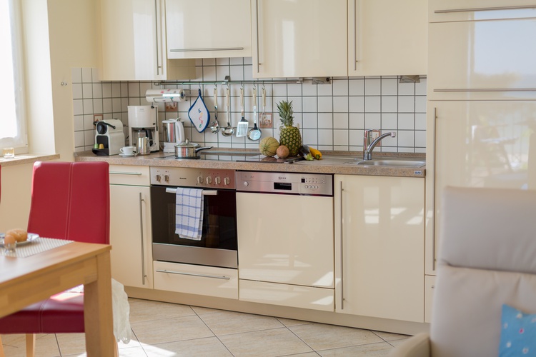 Komplett ausgestattete Küchenzeile