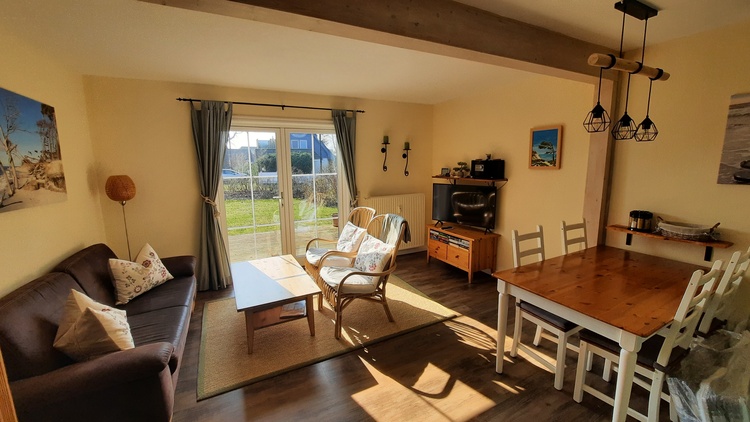 Wohnraum mit Terrassentür