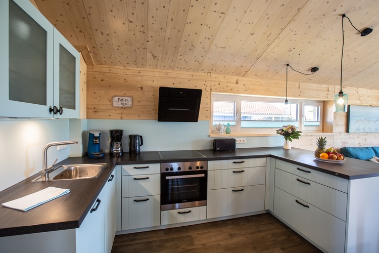 Großzügig ausgestattete Küche im Reederhaus