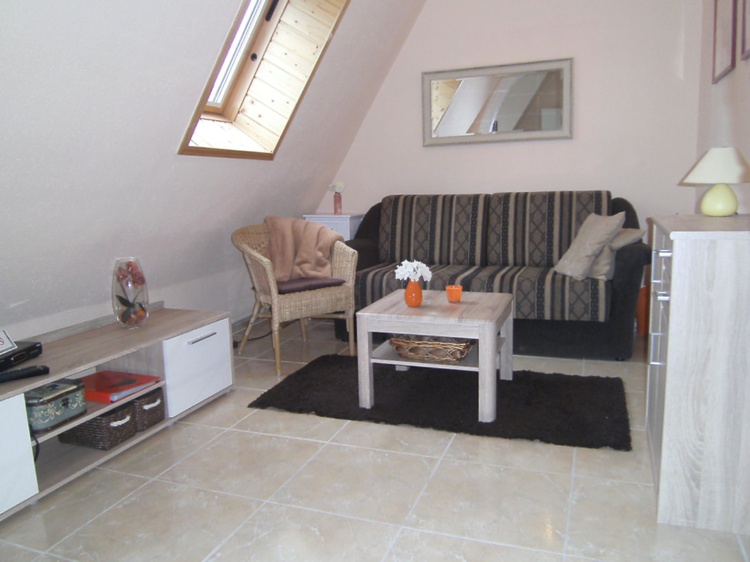 Rosenberg 26 Tel. 038232 15687 Rosenberg 26 Tel. 038232 15687