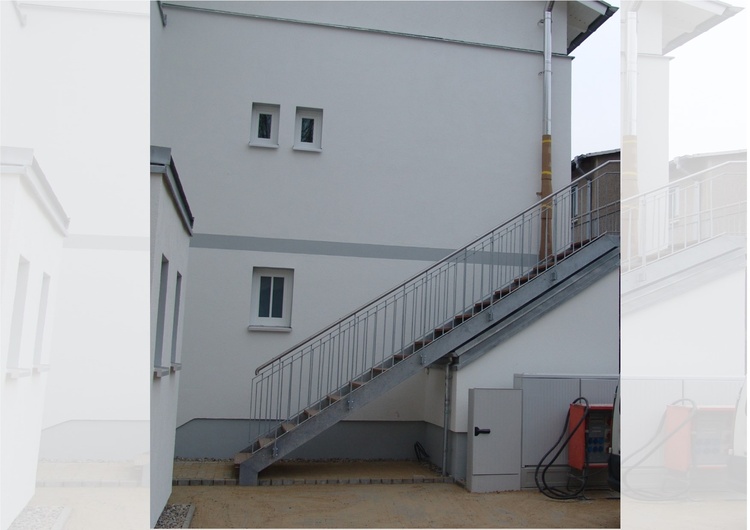 Treppe zum 1. OG Treppe zum 1. OG
