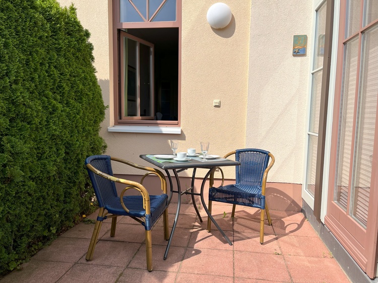 Terrasse mit Morgensonne Terrasse mit Morgensonne