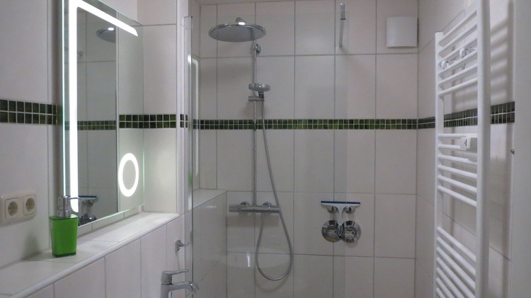 modernes Duschbad modernes Duschbad