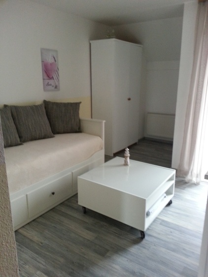 Neben-Schlaf/Wohnraum Bett, ausziehbar 180x200cm Neben-Schlaf/Wohnraum Bett, ausziehbar 180x200cm