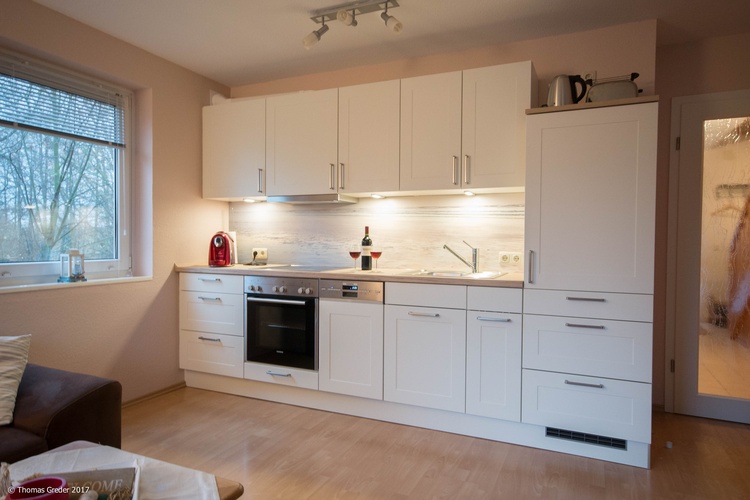 Küche im Wohnzimmer integriert Küche im Wohnzimmer integriert