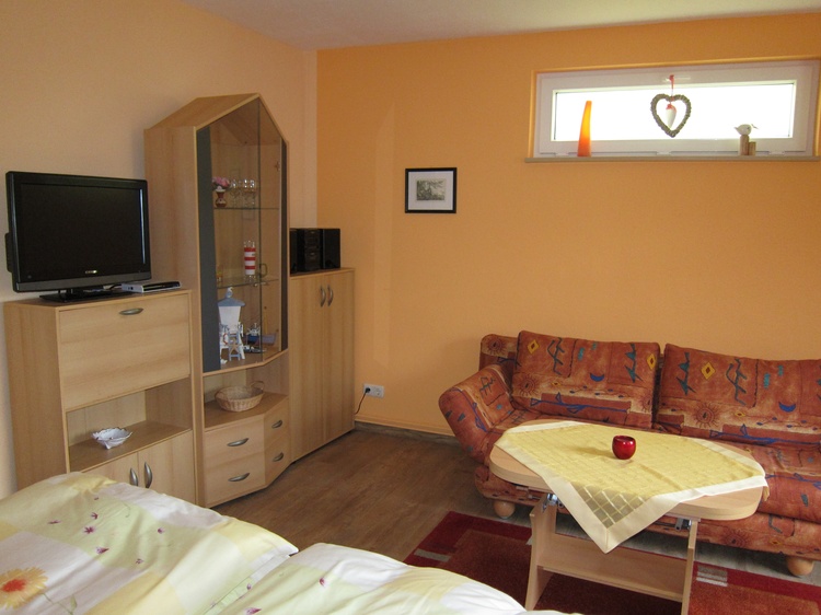 Wohn- und Schlafzimmer Wohn- und Schlafzimmer