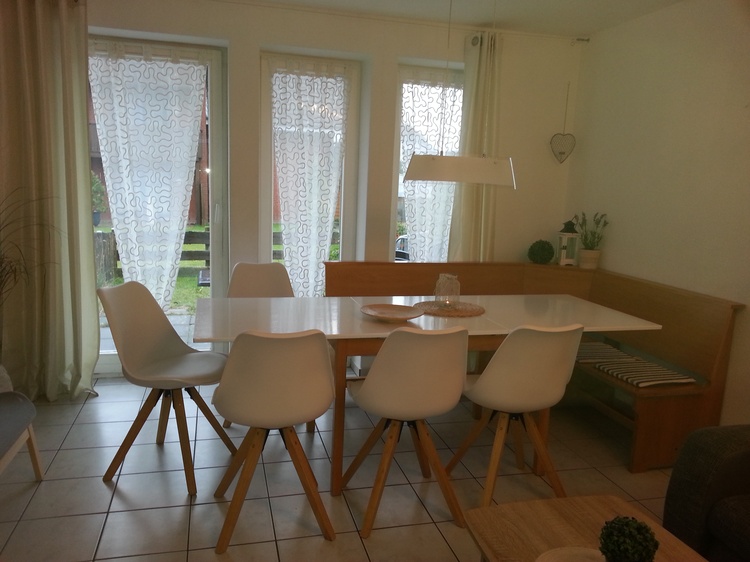 Essplatz - Tisch, ausziehbar Essplatz - Tisch, ausziehbar