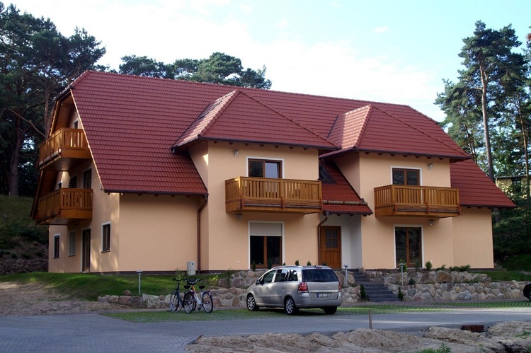 Haus mit Parkplatz Haus mit Parkplatz