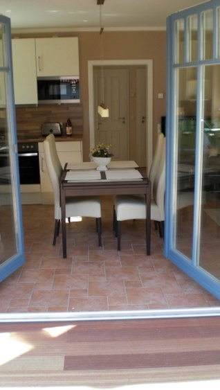 Zugang von der Terrasse in die Wohnung Zugang von der Terrasse in die Wohnung