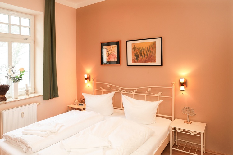 Schlafzimmer mit Fenster zur Ostsee Schlafzimmer mit Fenster zur Ostsee