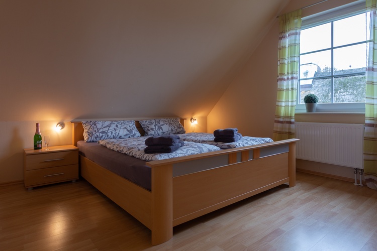 Schlafzimmer3 im EG
